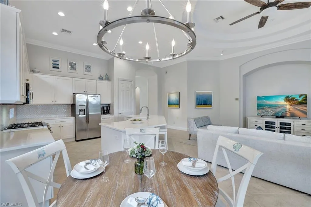 8988 Cherry Oaks TRL, Naples, FL 34114,225015818