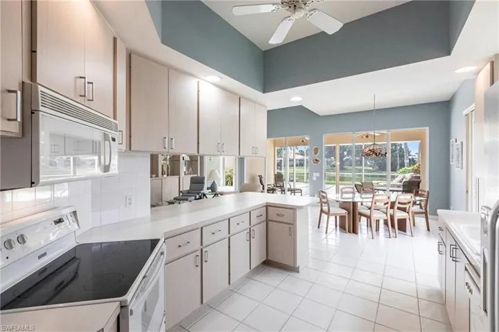 3885  Huelva  CT, Naples, FL 34109