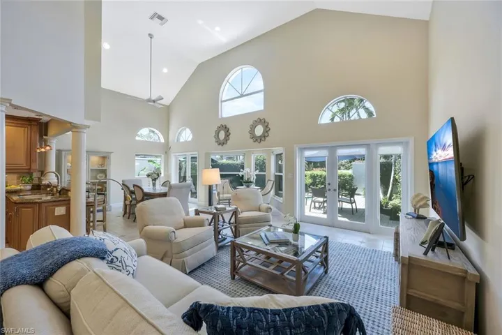 7089  Villa Lantana  WAY, Naples, FL 34108