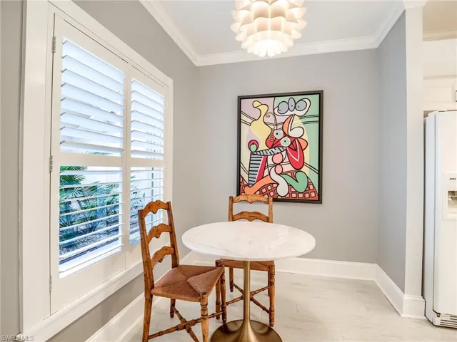Sunny Breakfast Nook!
