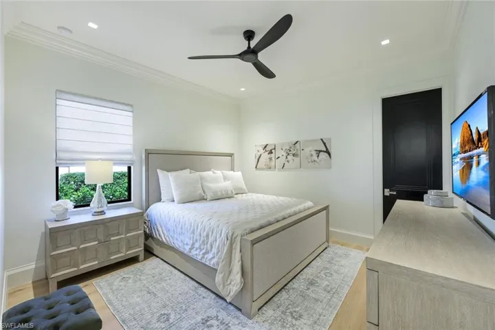 Rear Guest Bedroom w King Bed