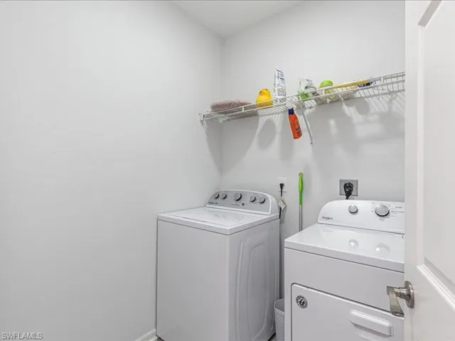 15286 Summit Place Cir 175, Naples, Florida 34119