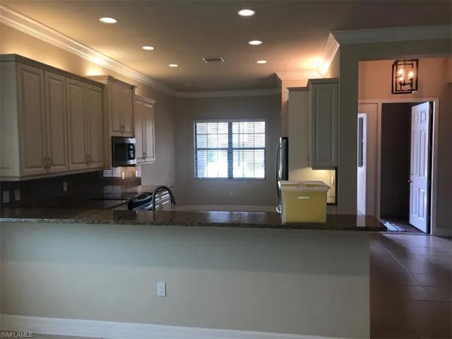 13644 Mandarin Cir, Naples, Florida 34109