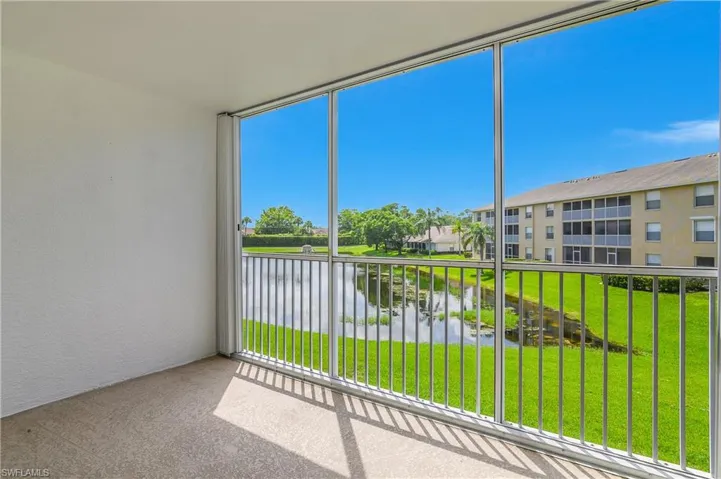 9650  Victoria  LN, Naples, FL 34109