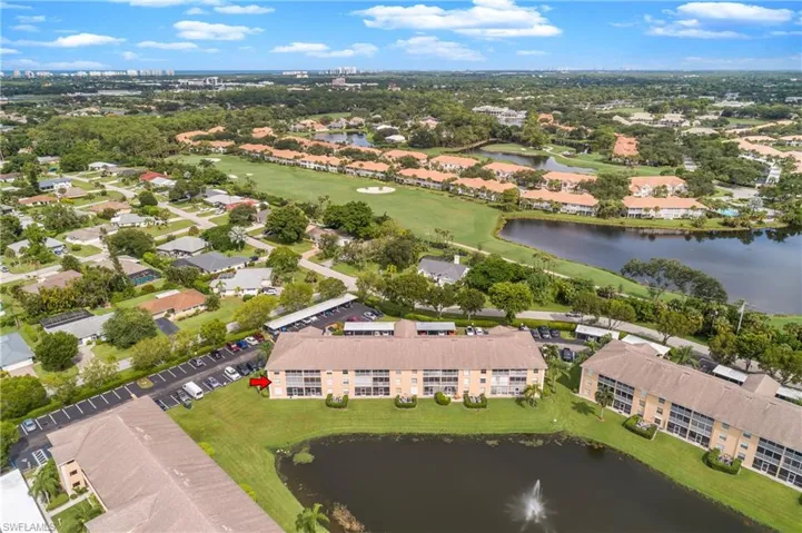 9650  Victoria  LN, Naples, FL 34109