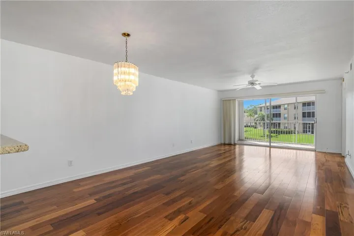 9650  Victoria  LN, Naples, FL 34109