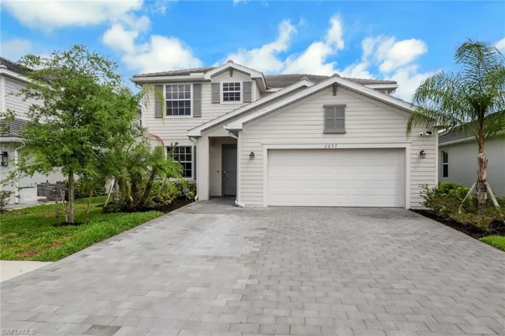 2257 Avocado Ln, Naples, Florida 34120