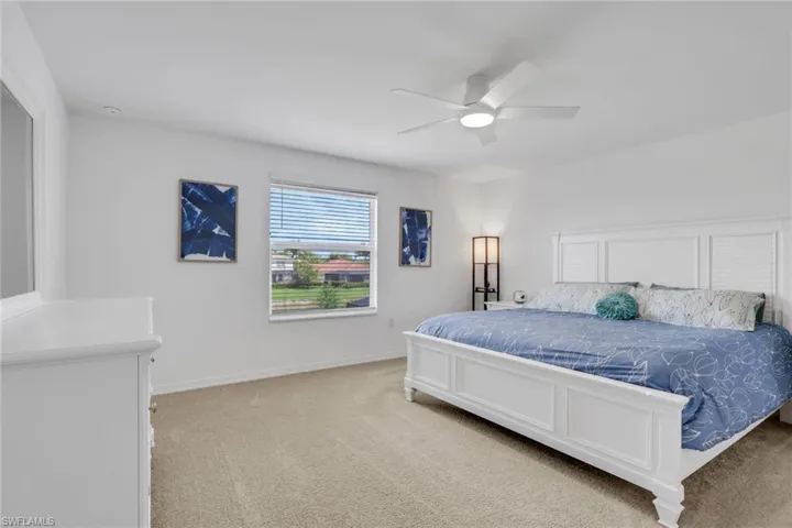 2257 Avocado Ln, Naples, Florida 34120