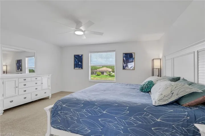 2257 Avocado Ln, Naples, Florida 34120