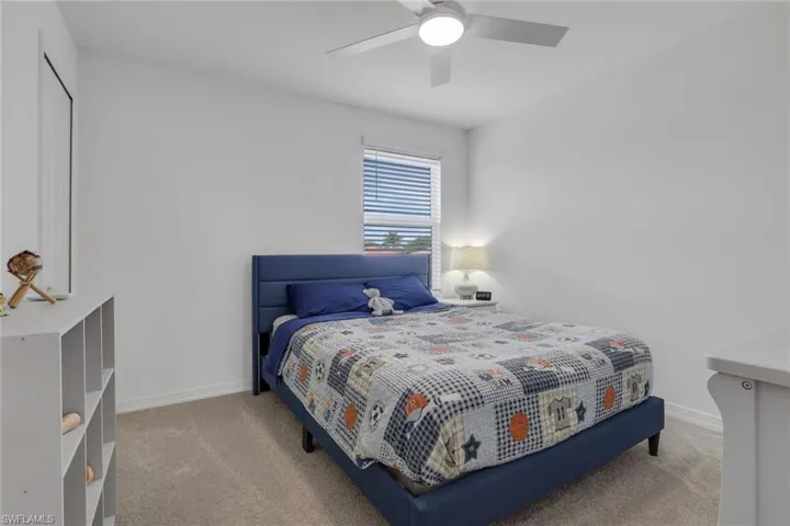2257 Avocado Ln, Naples, Florida 34120