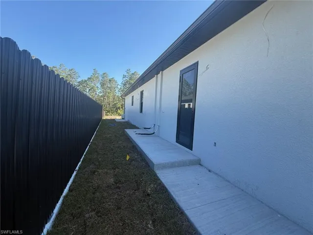 3628 10th Ave Ne, Naples, Florida 34120