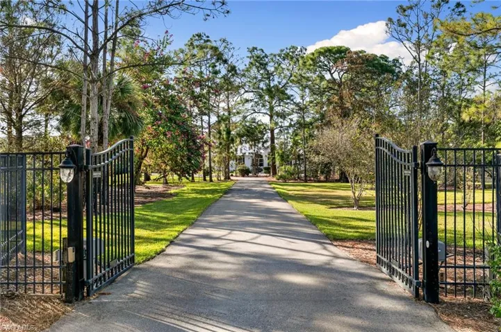 241  13th SW ST, Naples, FL 34117