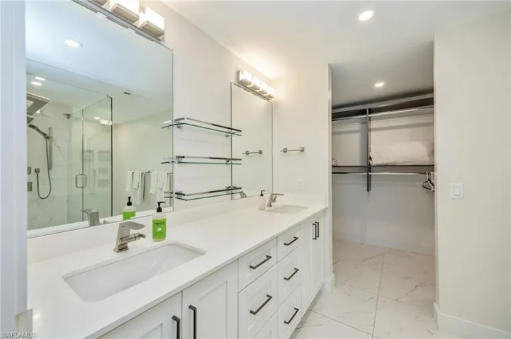 409 Cypress Way E, Naples, Florida 34110