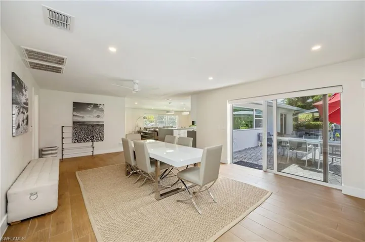 409 Cypress Way E, Naples, Florida 34110