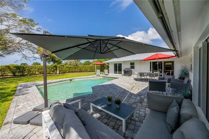 409 Cypress Way E, Naples, Florida 34110