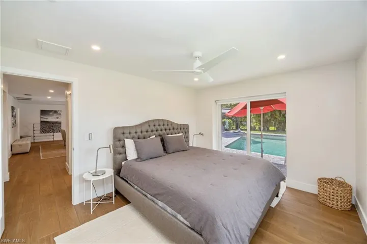 409 Cypress Way E, Naples, Florida 34110