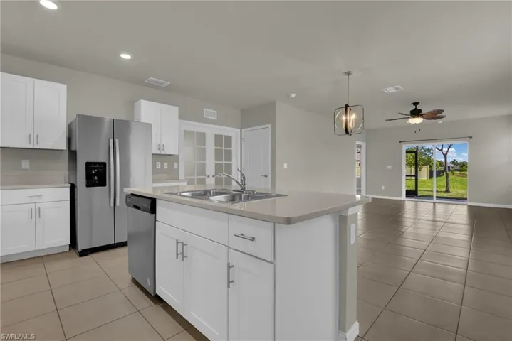 18540 Cronin Sand Ln, North Fort Myers, Florida 33917