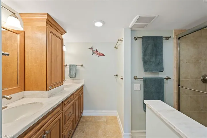 4005 Gulf Shore Blvd N # 1004, Naples Fl 34103