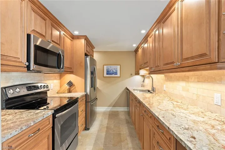 4005 Gulf Shore Blvd N # 1004, Naples Fl 34103