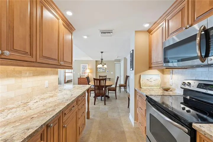 4005 Gulf Shore Blvd N # 1004, Naples Fl 34103