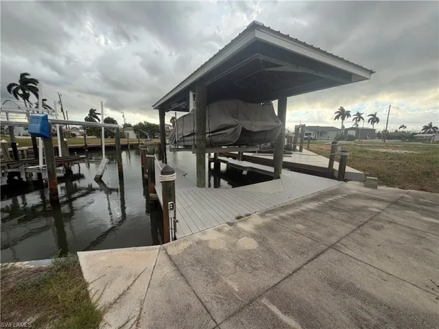 3881 Areca Dr, Other, Florida 33956