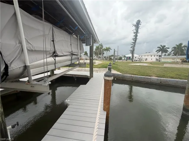 3881 Areca Dr, Other, Florida 33956