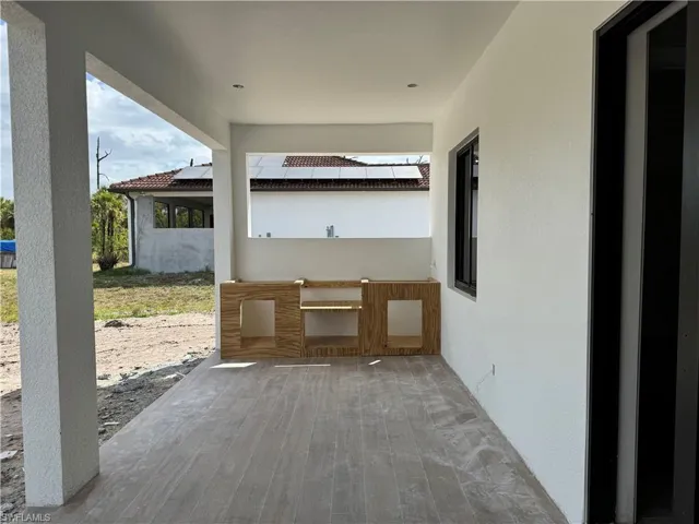2677  22nd SE AVE, Naples, FL 34117