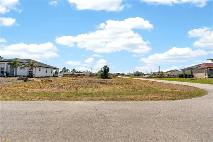 View of yard featuring a residential view