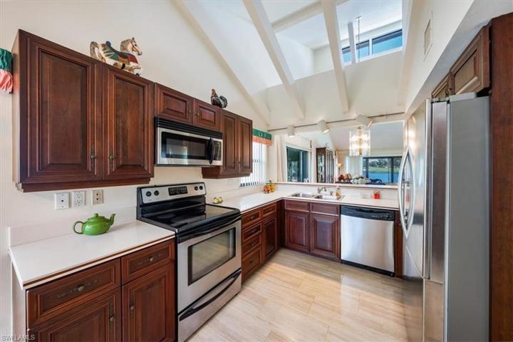13272  Wedgefield  DR, Naples, FL 34110