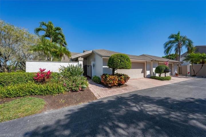 13272  Wedgefield  DR, Naples, FL 34110