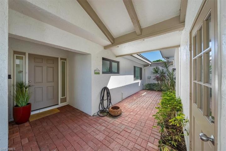 13272  Wedgefield  DR, Naples, FL 34110