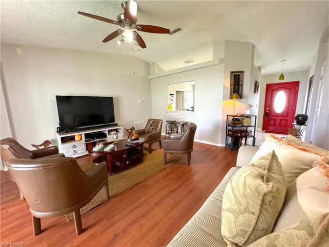 516  Meadow Green  DR, Davenport, FL 33837