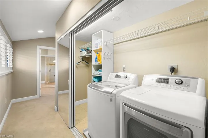 Laundry conveniently upstairs.