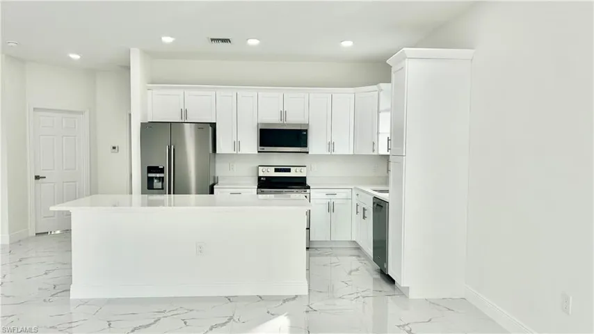 4341 64th Ave Ne, Naples, Florida 34120