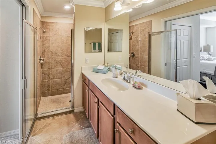 9715  Acqua  CT, Naples, FL 34113