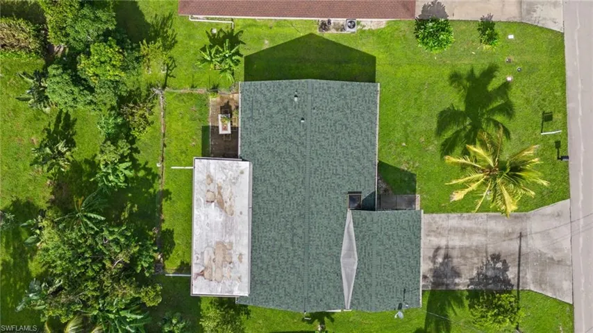 Birds eye view of property