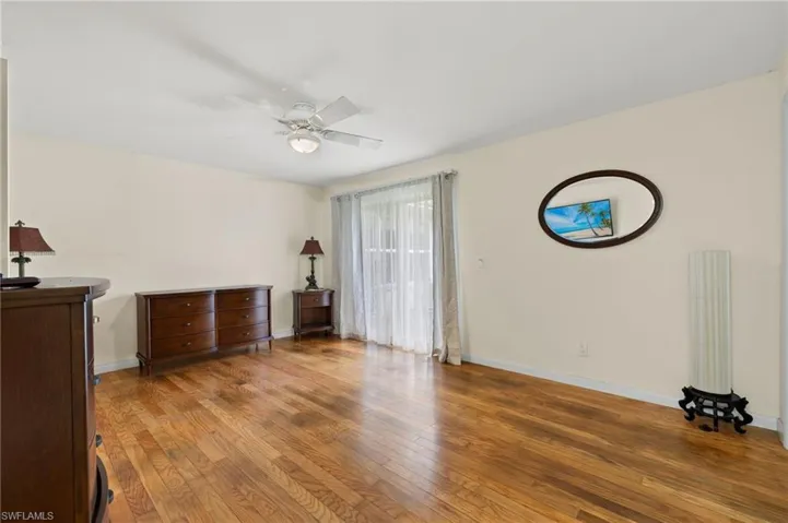 1724 SE 12th  ST, Cape Coral, FL 33990