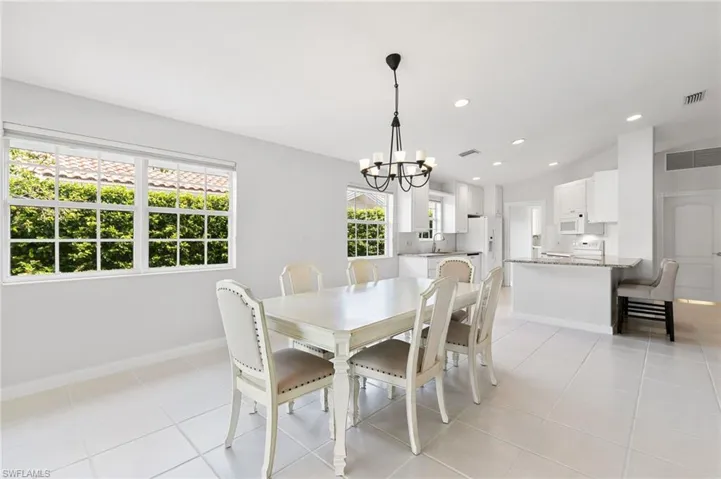 3404  Cayman  LN, Naples, FL 34119