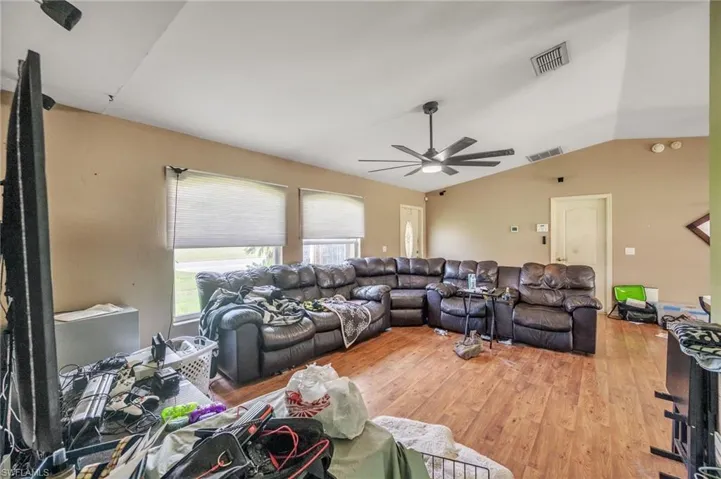 419 Candlewick Cir S, Lehigh Acres Fl 33936