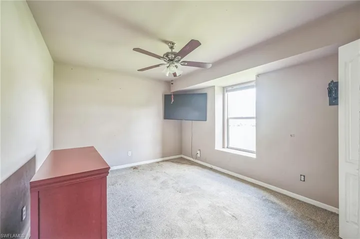 419 Candlewick Cir S, Lehigh Acres Fl 33936