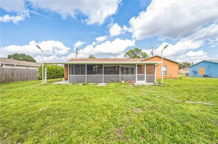 419 Candlewick Cir S, Lehigh Acres Fl 33936