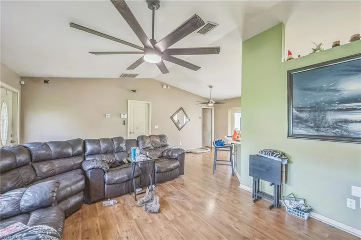 419 Candlewick Cir S, Lehigh Acres Fl 33936