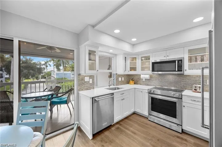 1222 Gordon Dr O-15, Naples, Florida 34102