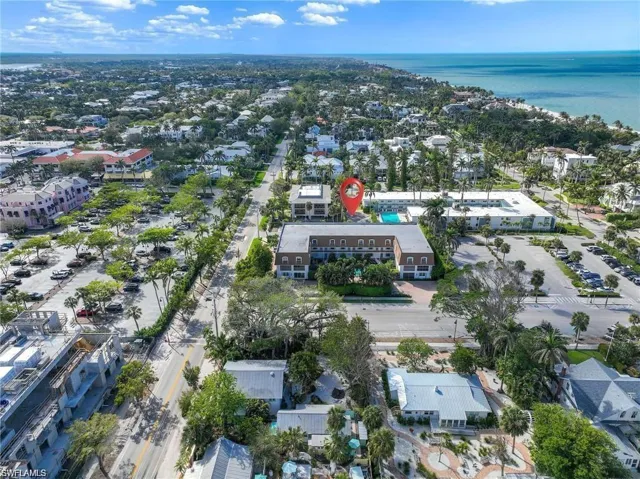 1222  Gordon  DR, Naples, FL 34102