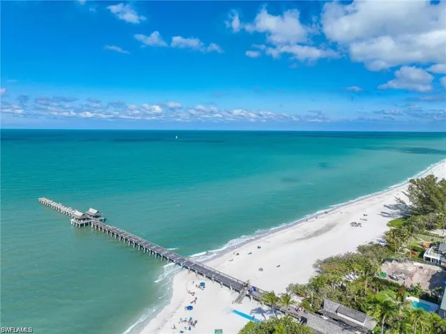 1222  Gordon  DR, Naples, FL 34102