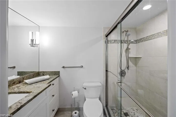 1222  Gordon  DR, Naples, FL 34102