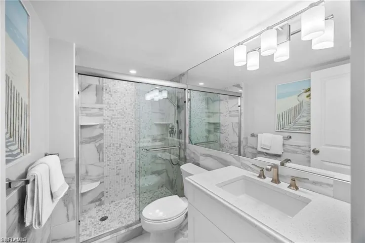 1222  Gordon  DR, Naples, FL 34102