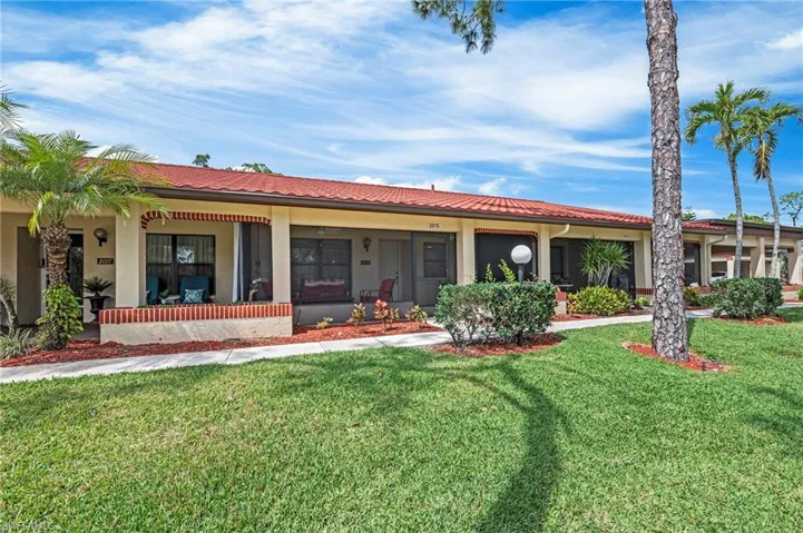 2015  Pine Isle  LN, Naples, FL 34112