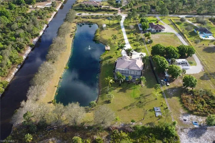 3885 52nd Ave Ne, Naples, Florida 34120