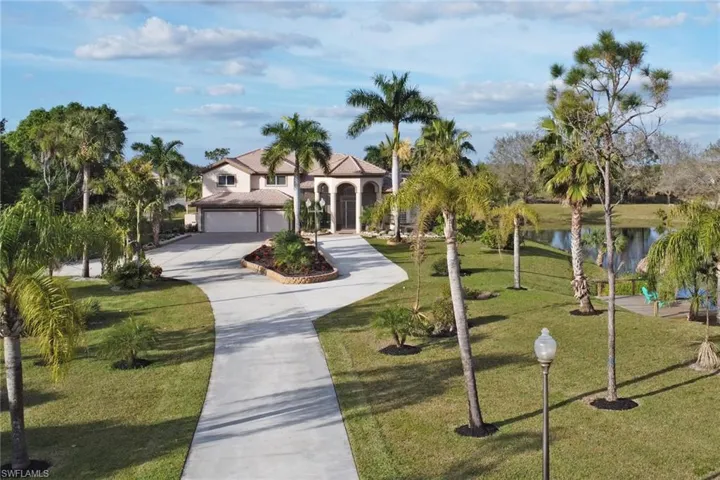 3885 52nd Ave Ne, Naples, Florida 34120